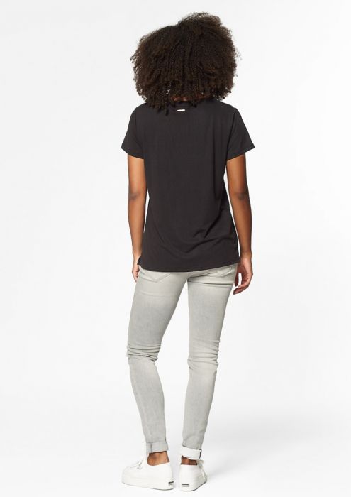Monica T-Shirt Zwart