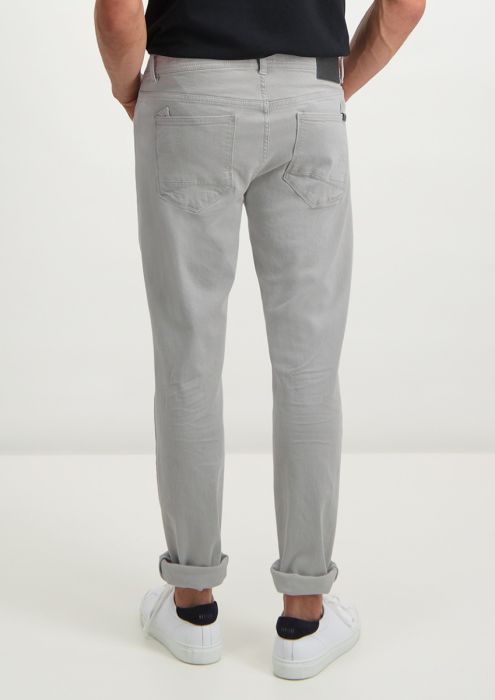 Jagger Cloudy Day - Mid Rise Slim-Fit