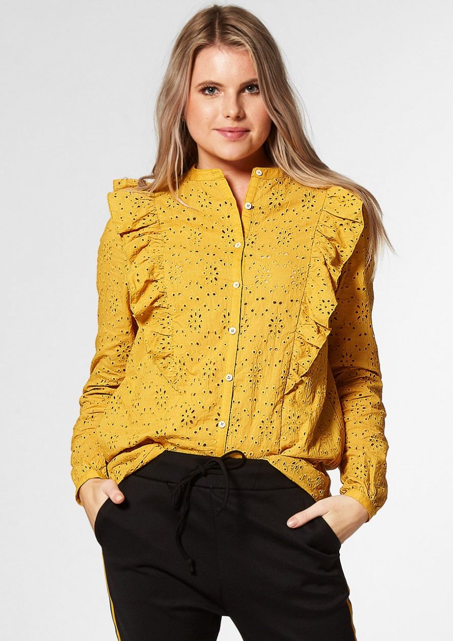 okergele blouse met broderie anglaise voor dames | Circle Of Trust official webshop