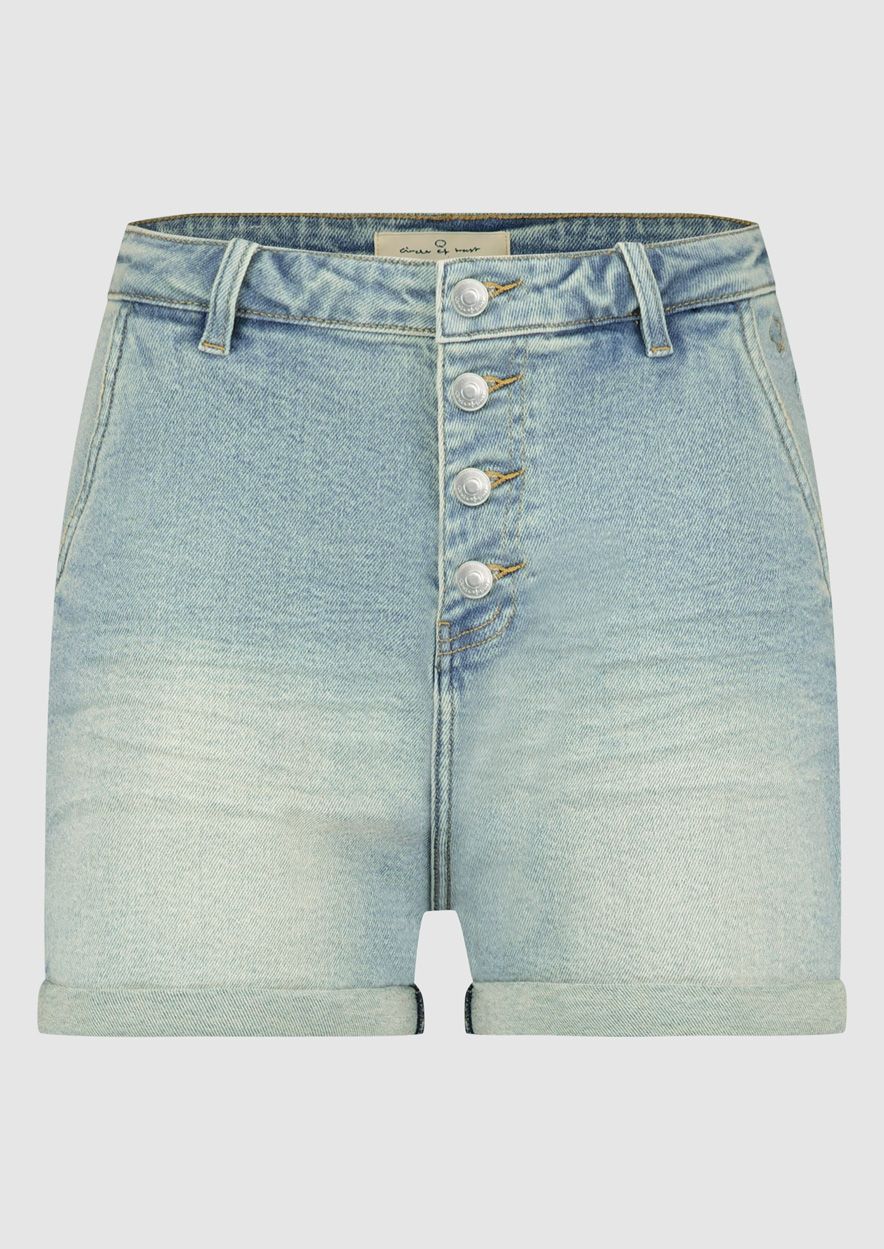 Malibu 2025 distressed shorts