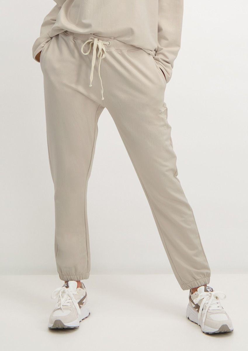 verontschuldigen rijm Theseus Lux beige joggingbroek voor dames | Circle Of Trust official webshop