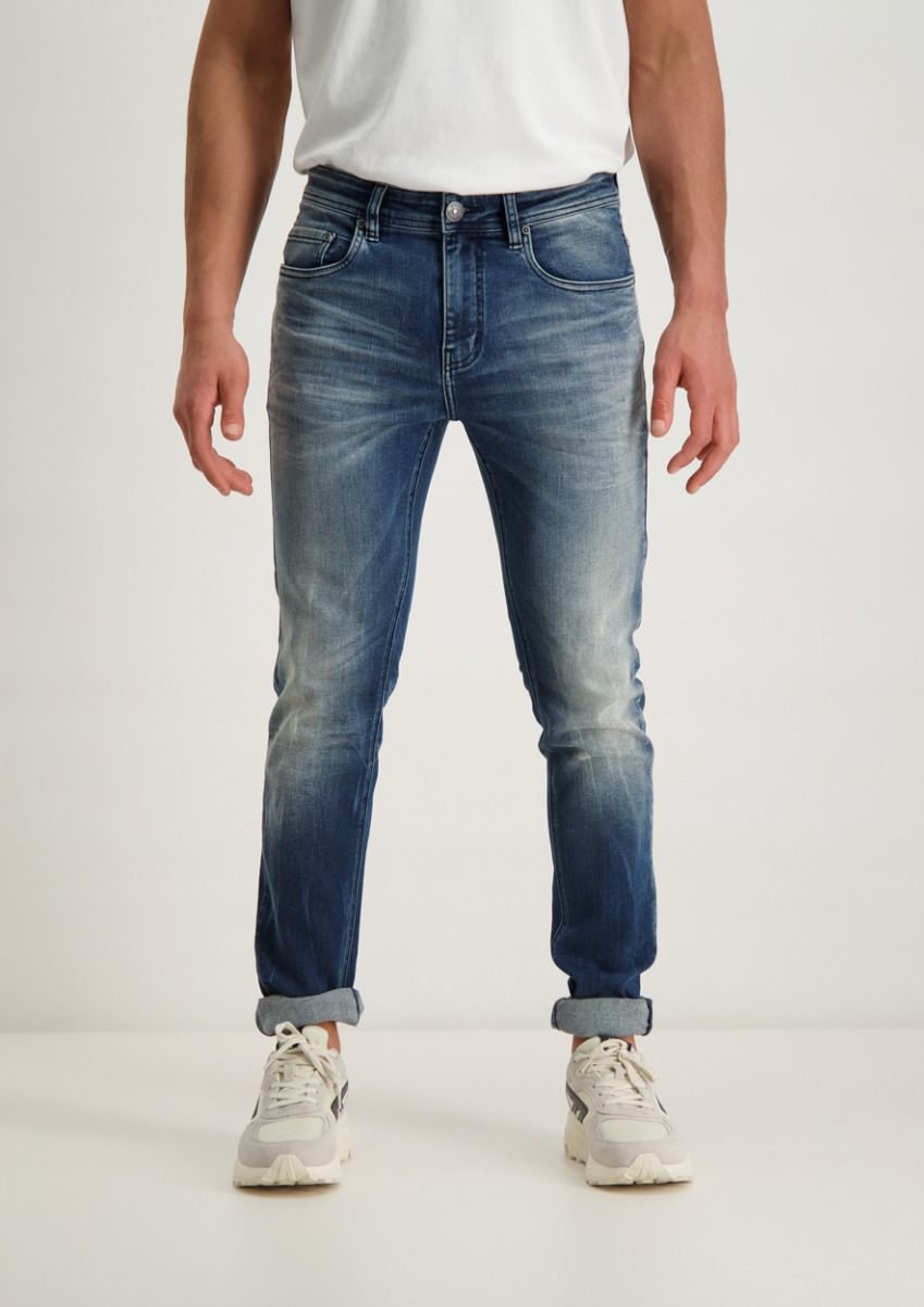 Storm jeans 2025
