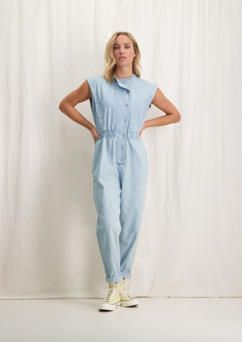 wat betreft Menagerry Standaard Phoenix lichtblauw denim jumpsuit met een relaxed fit voor dames | Circle  Of Trust official webshop