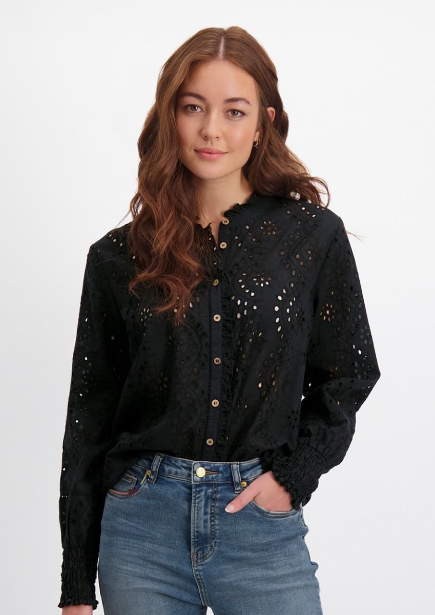 Hazel zwarte broderie blouse voor dames Circle Of Trust official webshop
