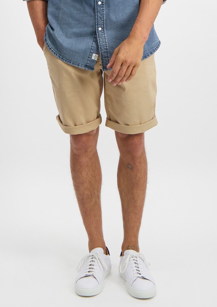Chino short homme 2025