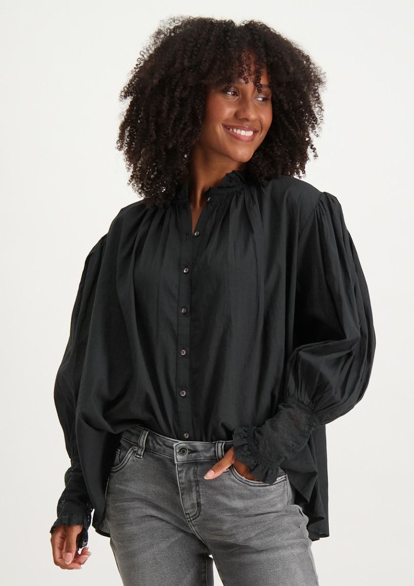 Noordoosten Ambassadeur pil Mila zwarte oversized dames blouse met kanten details | Circle Of Trust  official webshop